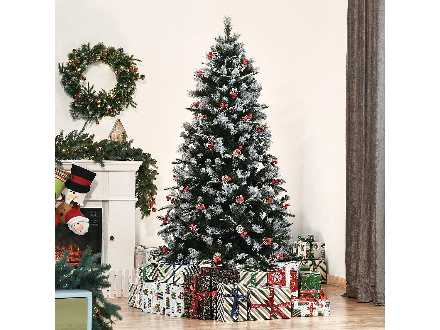 Albero di natale innevato con pigne e bacche rosse alto 180cm