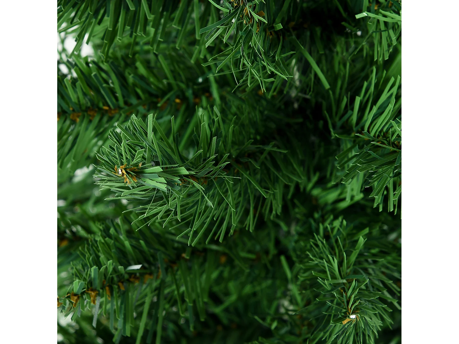 Albero di natale con rami folti e aghi realistici in pvc verde