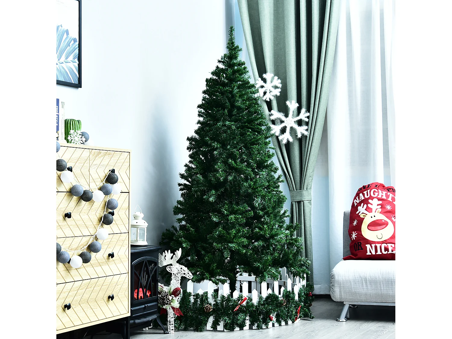 Albero di natale artificiale con rami rigogliosi in pvc verde