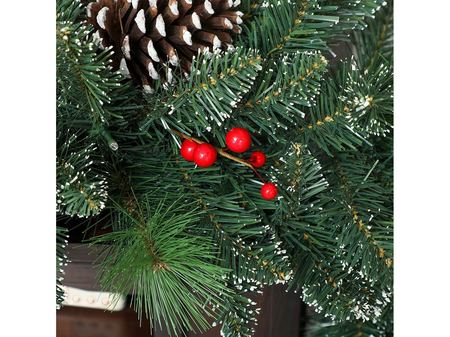 Ghirlanda natalizia da 180 cm innevata con luci pigne e bacche