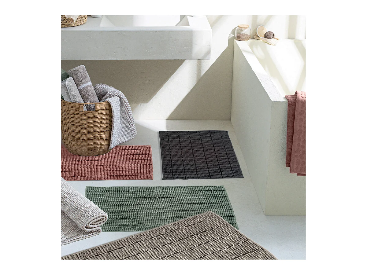 Tapis de bain uni en polyester rose 50x70cm