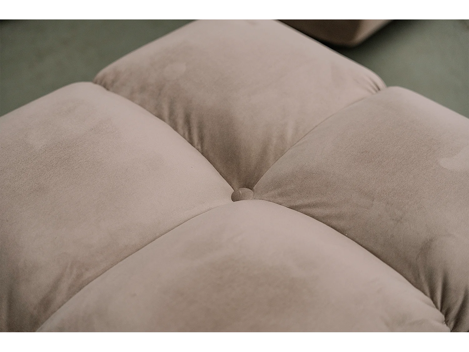 Pouf imbottito - marrone velluto - VIVIEN