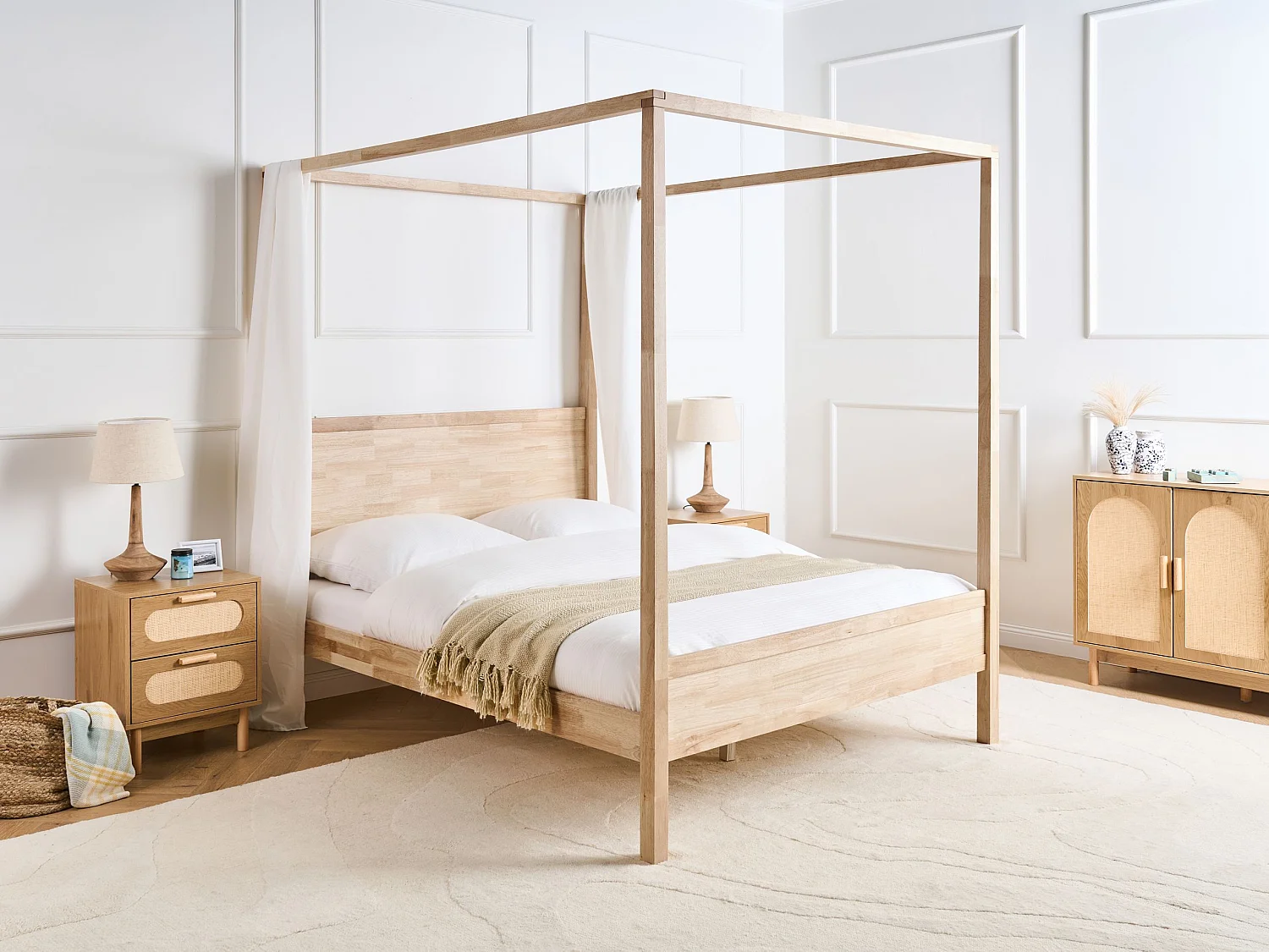 Lit à baldaquin Bois HAUTERIVES 160 x 200 cm Marron clair