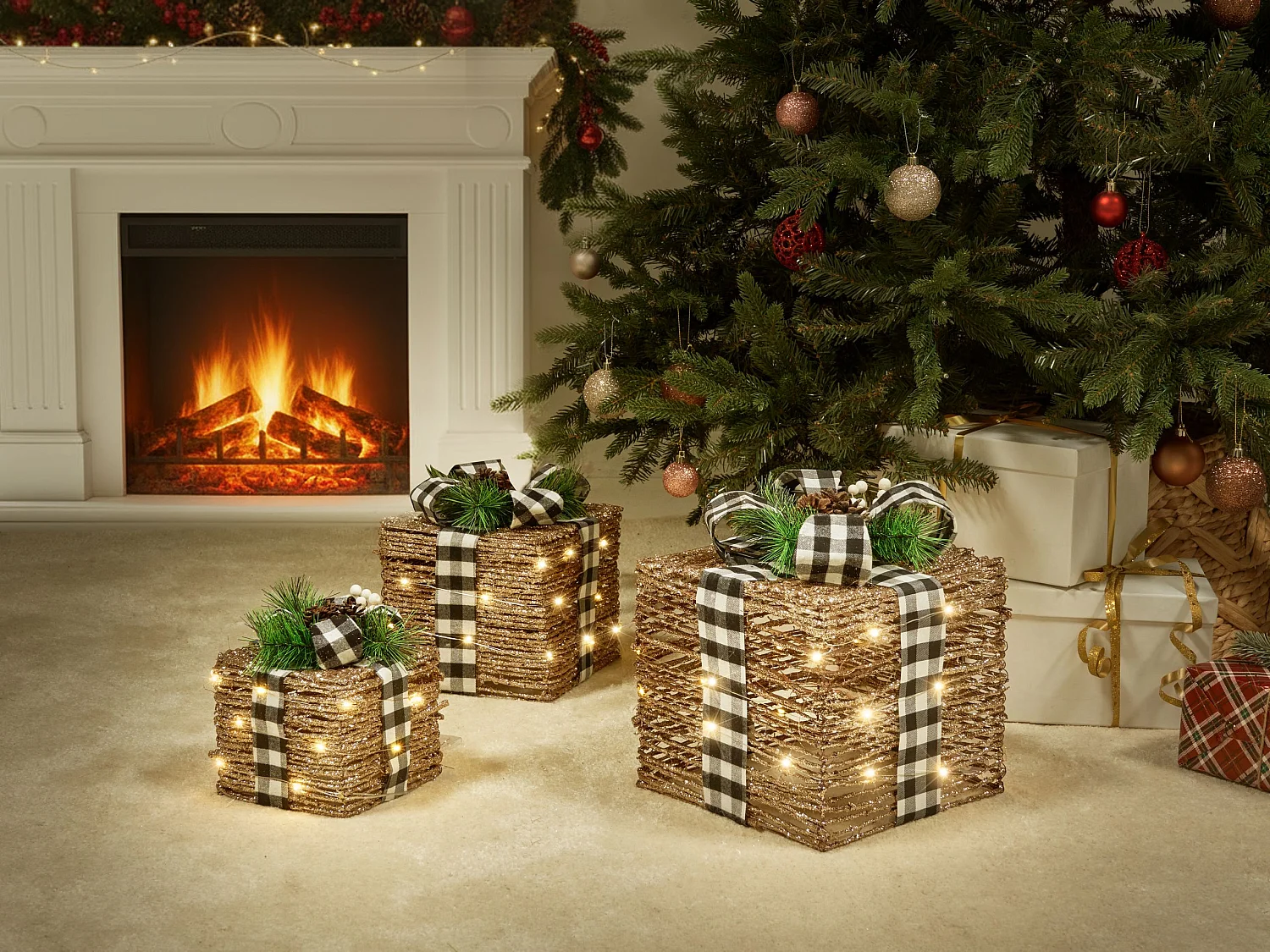 Lot de 3 décorations de Noël LED ARRESKOV 20/25/30 cm Cadeaux de Noël Marron