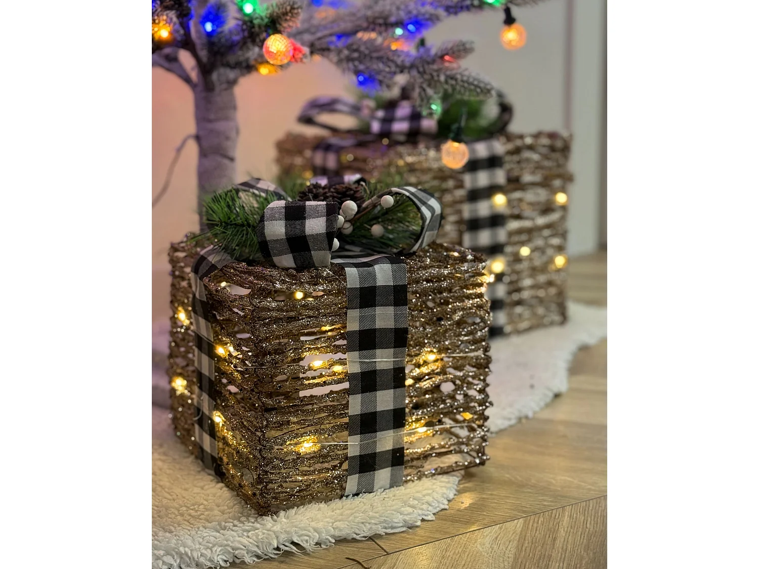 Lot de 3 décorations de Noël LED ARRESKOV 20/25/30 cm Cadeaux de Noël Marron