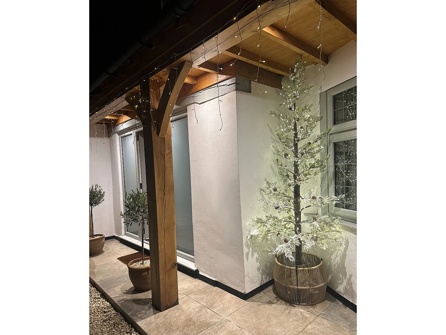 Décoration extérieure LED GRENIVIK 245 cm Arbre de Noël Blanc