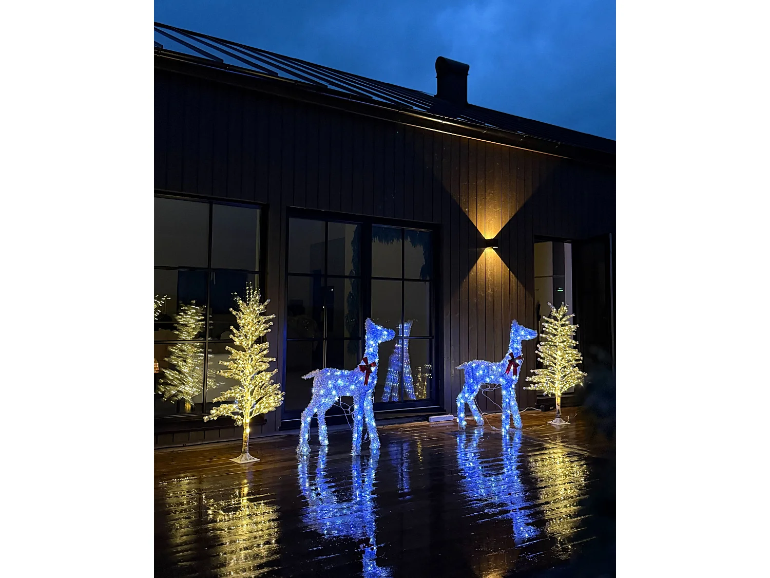 Décoration extérieure LED HASSLAN 125 cm Arbre de Noël Blanc