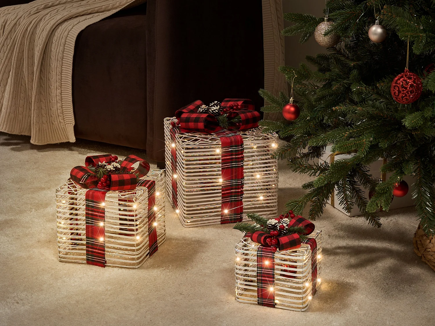 Lot de 3 décorations de Noël LED MANGEN Cadeaux de Noël 20/25/35 cm Blanc cassé