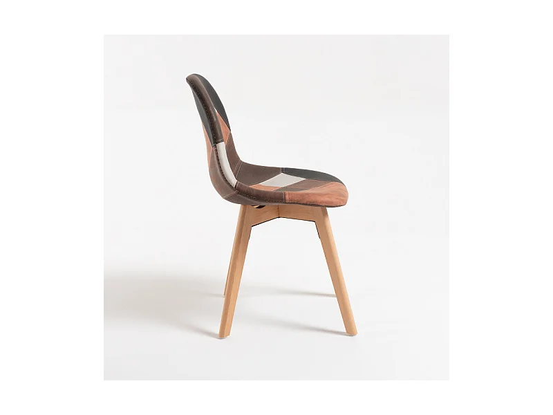 Chaise en similicuir patchwork marron et pieds en hêtre massif clair – Modèle Vinko