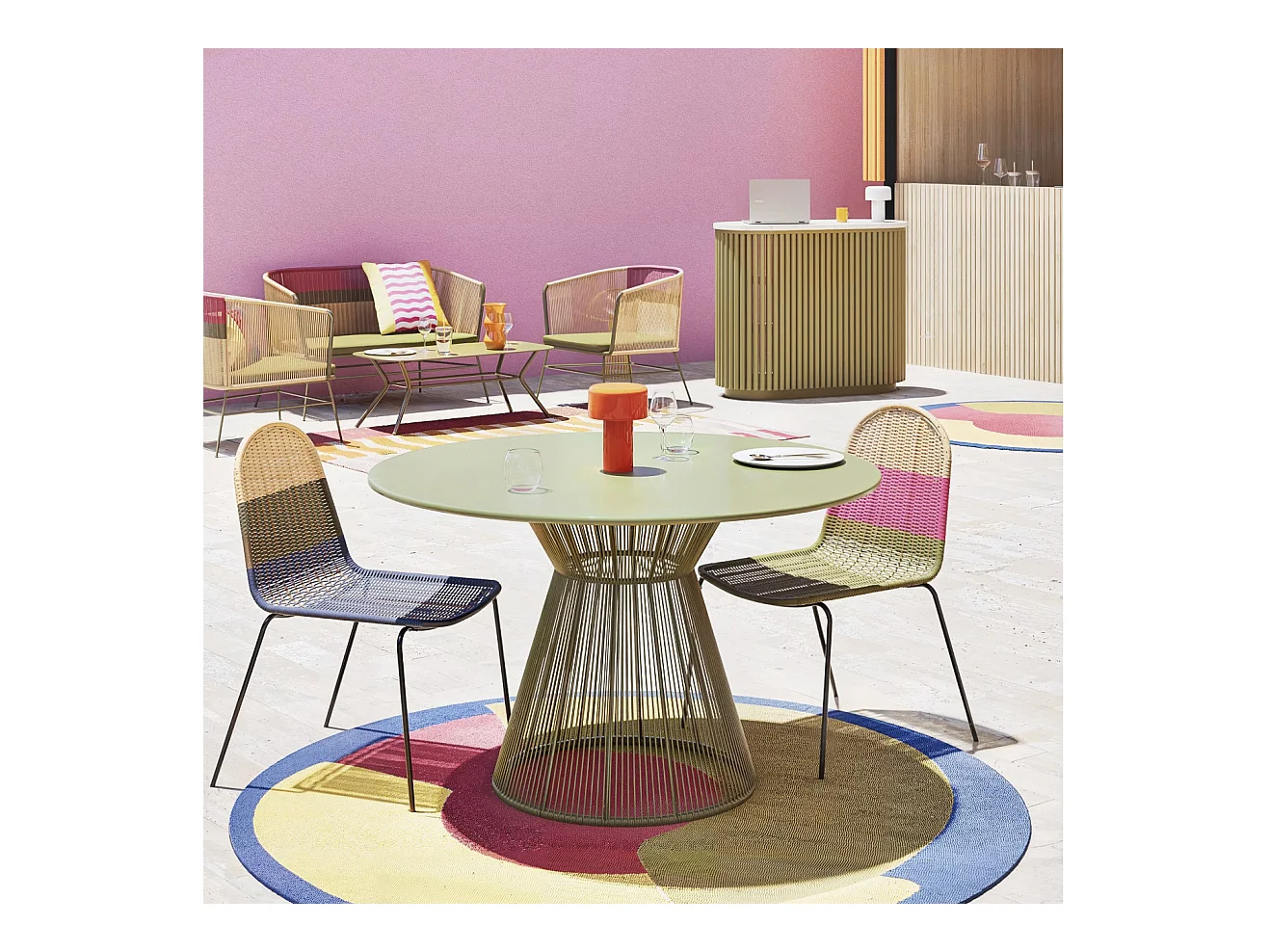 Table ronde en acier mate KEVIN 120cm – Intérieur et extérieur-Vert