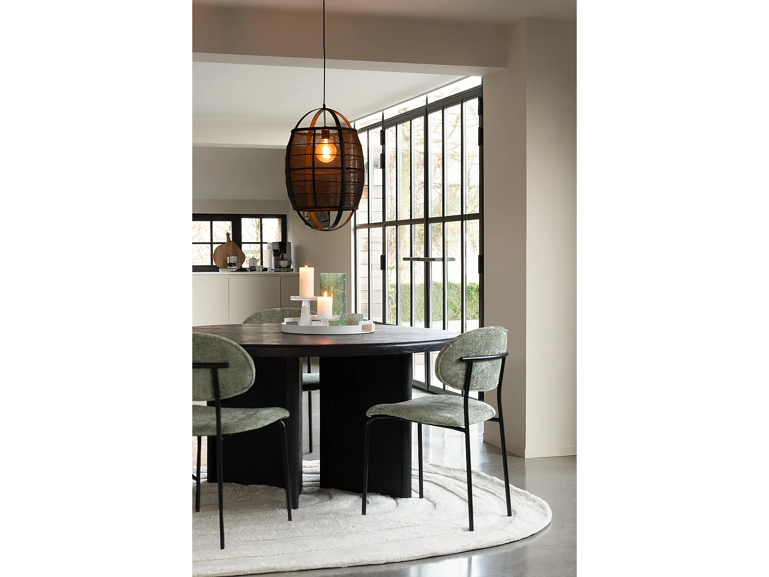 Silla de diseño AKOZ con tejido suave de alta gama y estructura de acero negro mate-Color verde menta