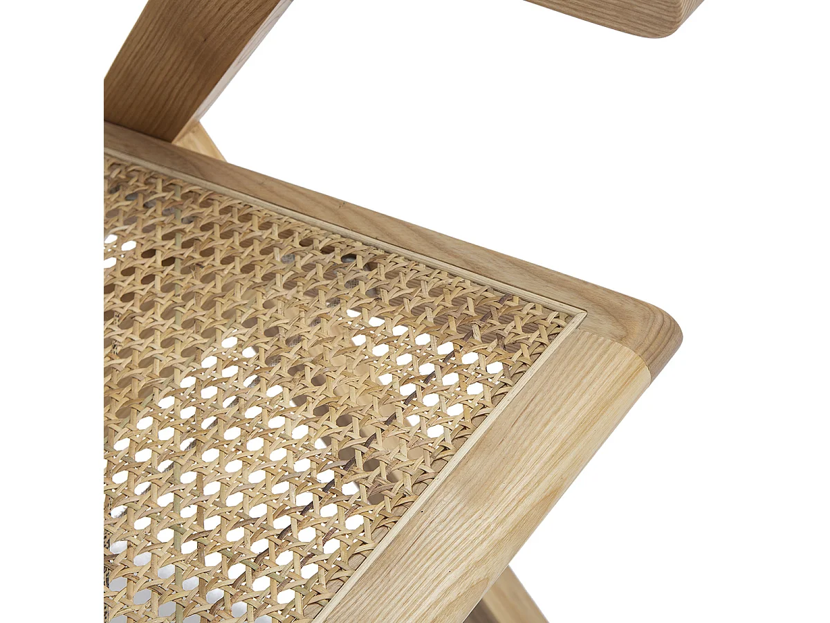 Chaise avec accoudoirs en bois de chêne et rotin naturel ARKIN – Elégance et authenticité