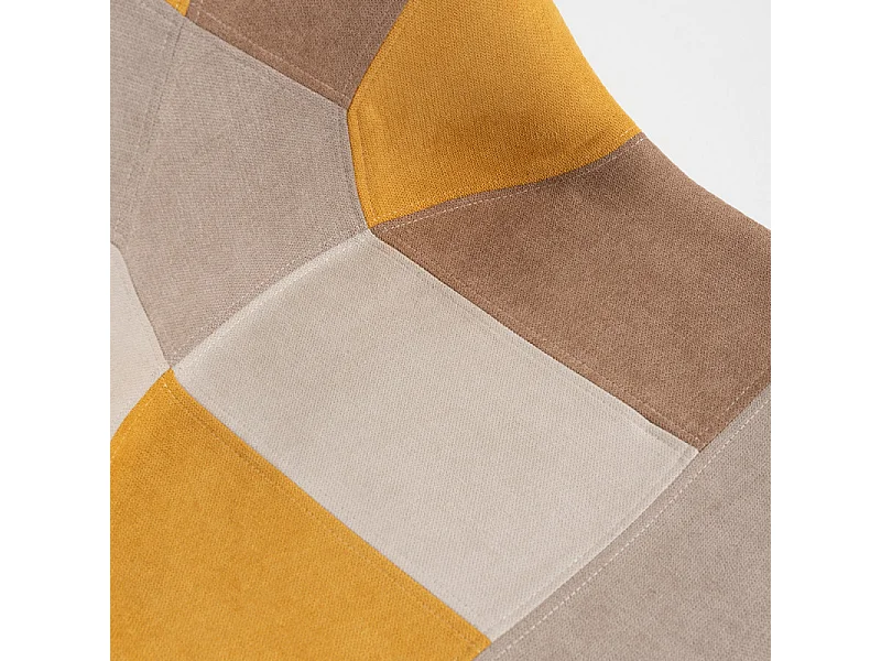 Silla Paoly de tela patchwork amarilla con patas de haya maciza clara