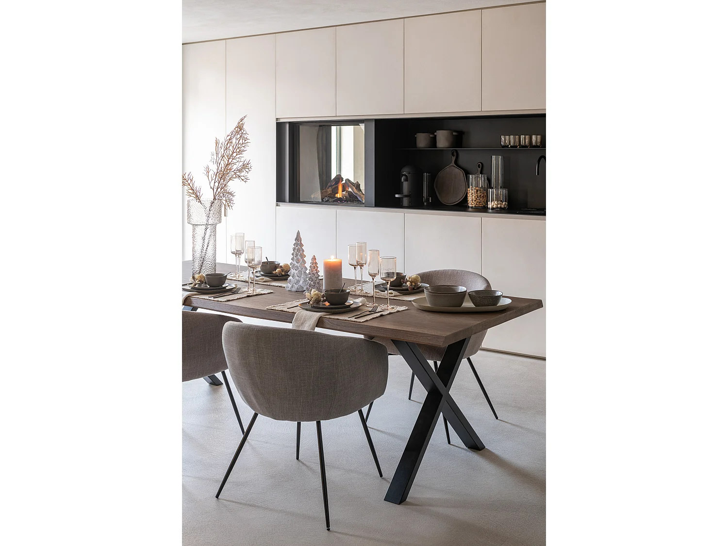 Chaise design WALES – Confort moderne en tissu et métal noir-Gris