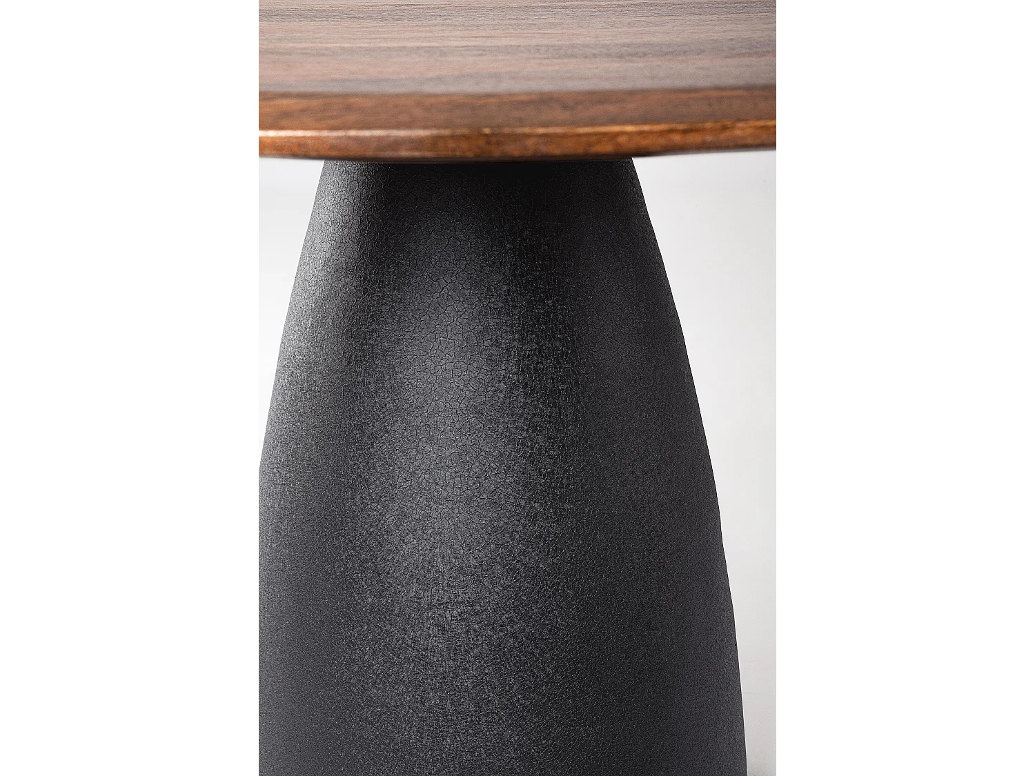 Table à manger BRAZO 140cm – Authenticité et design contemporain-Noir