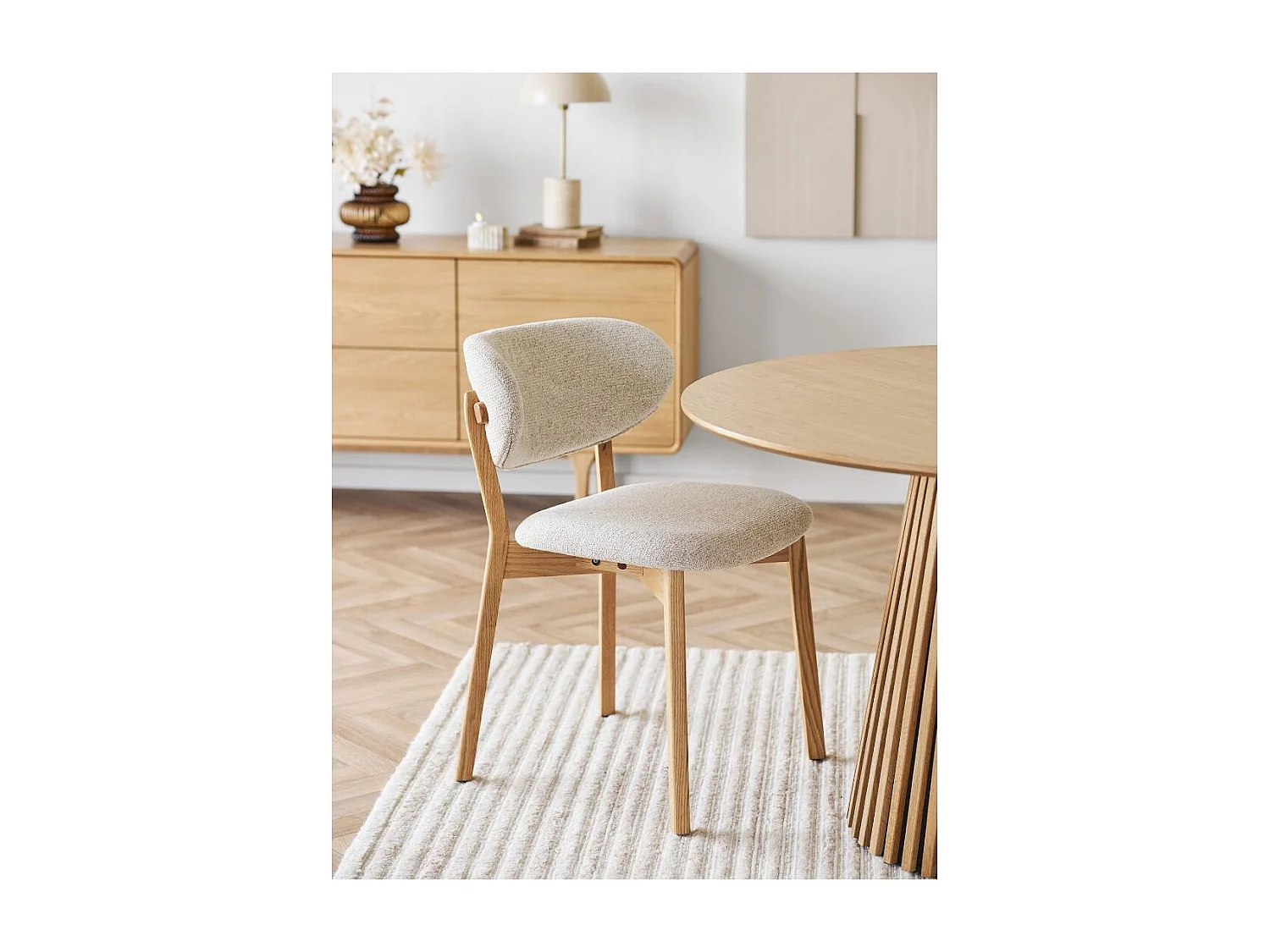 Chaise de salle à manger en chêne massif et tissu beige DUNKIRK