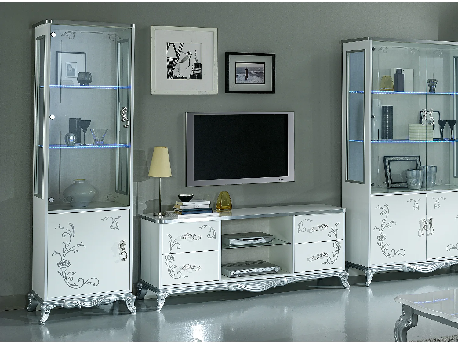 Bahut haut à LED 1 porte bois laqué blanc et argent Dannie