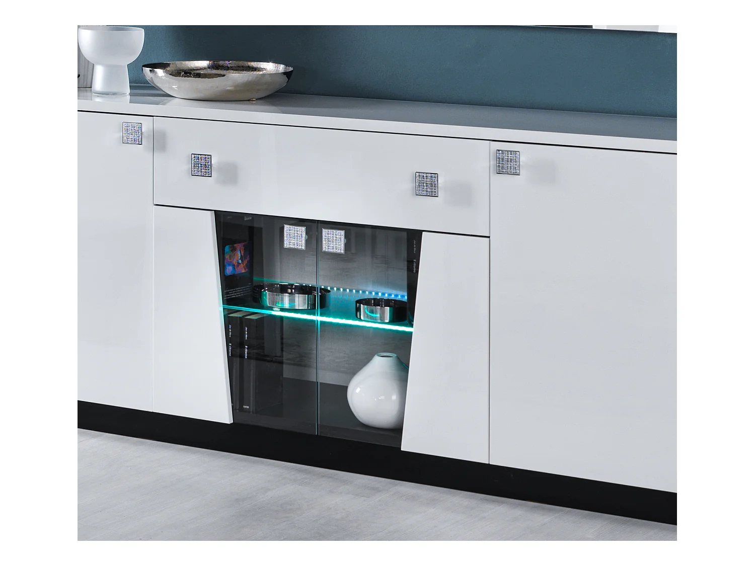 Buffet 4 portes bois blanc et noir vernis laqué brillant Bilia 190cm