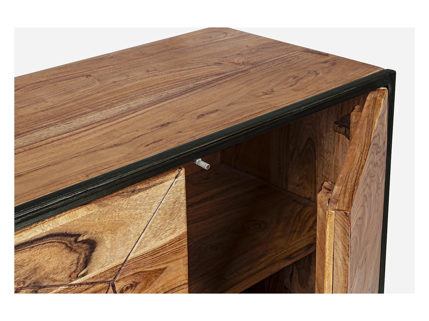 Buffet 4 portes en bois clair d'acacia vernis mat et acier noir Makune 175cm