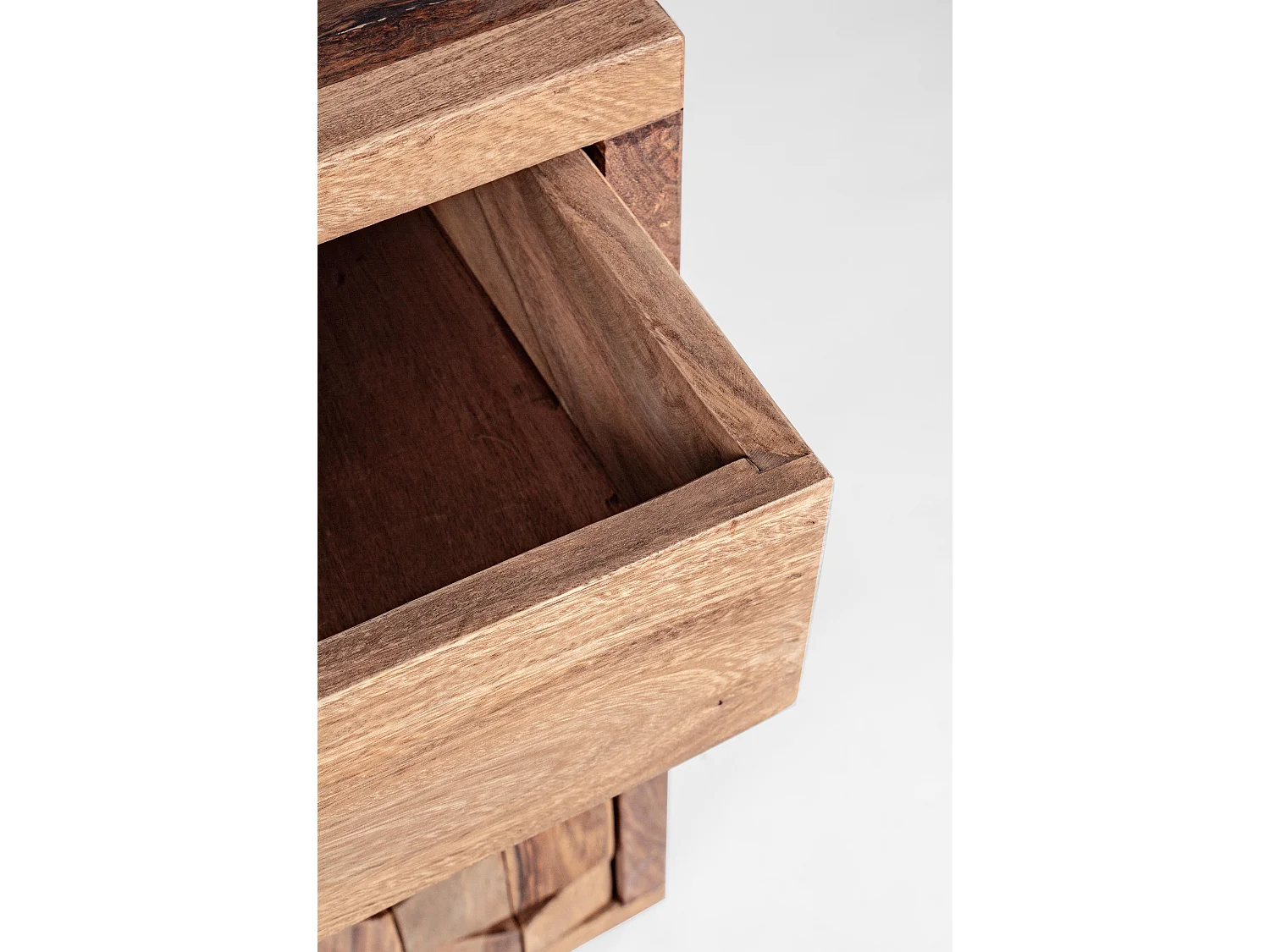 Buffet 3 portes 3 tiroirs en bois de sheesham naturel Kany 132cm