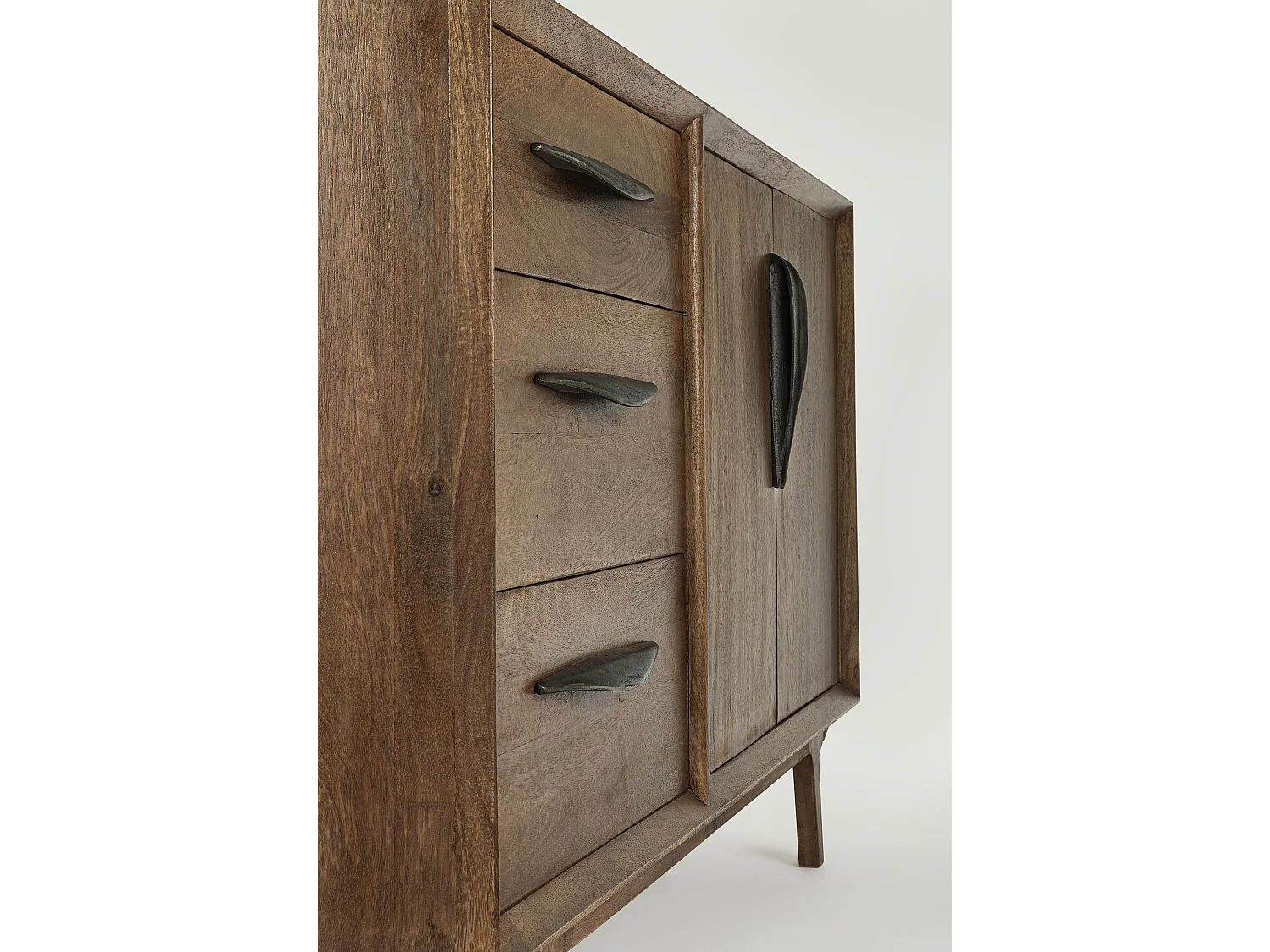 Buffet en bois de manguier marron 2 portes 3 tiroirs Kamy 152cm