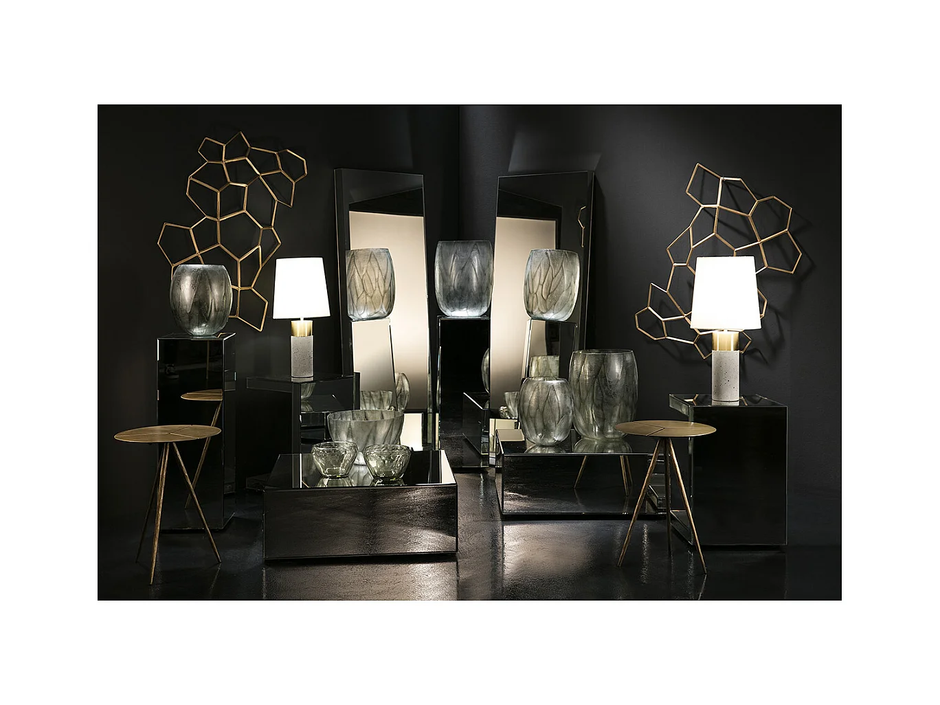 Timon zilveren spiegelbijzettafel L 40 cm