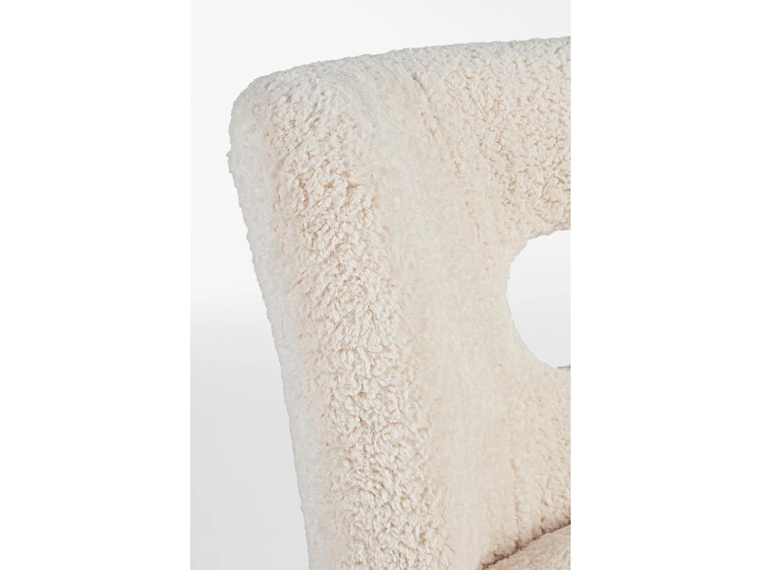 Fauteuil en polyester effet laine blanc Tina