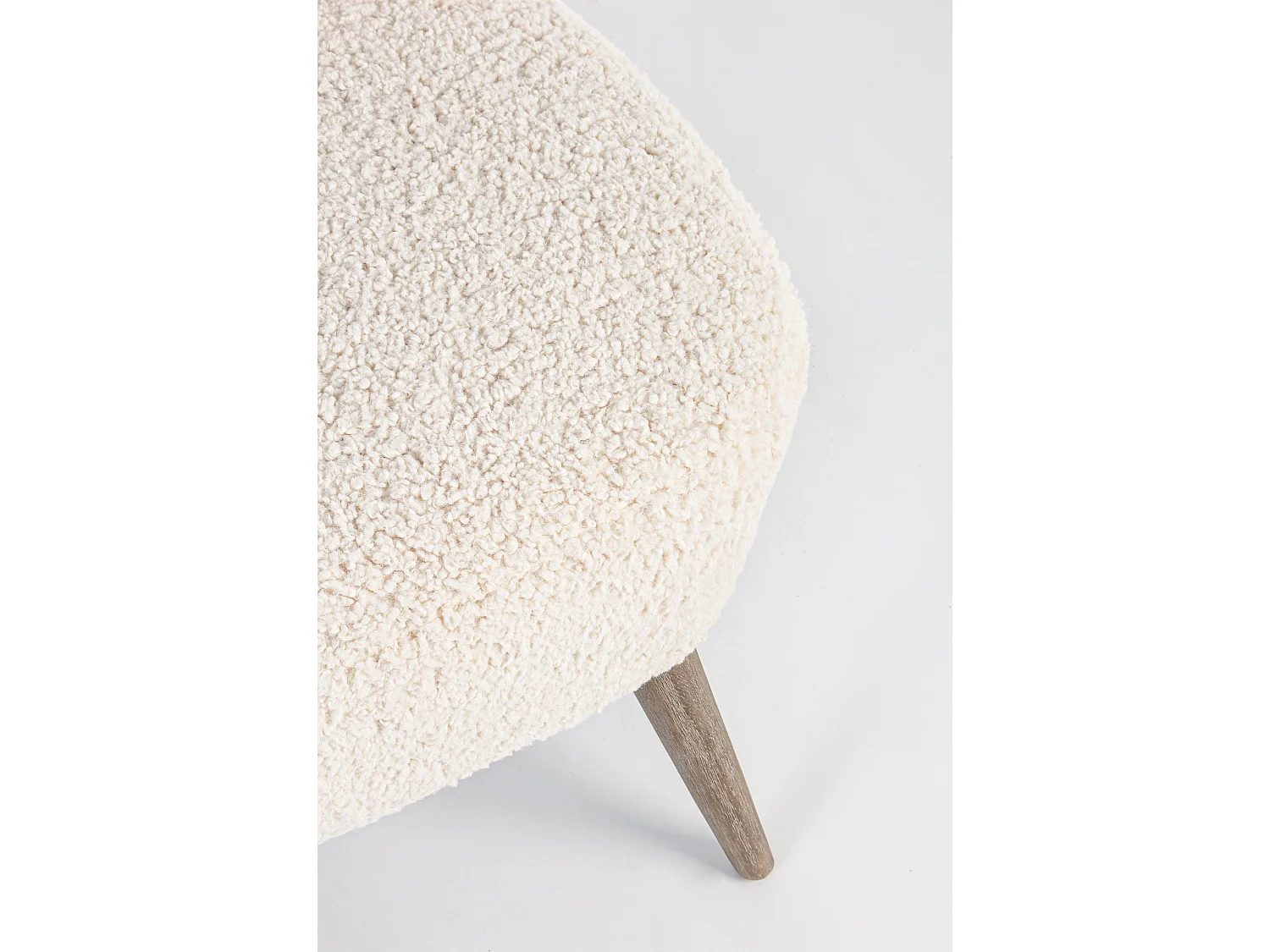 Fauteuil en polyester effet laine blanc Tina