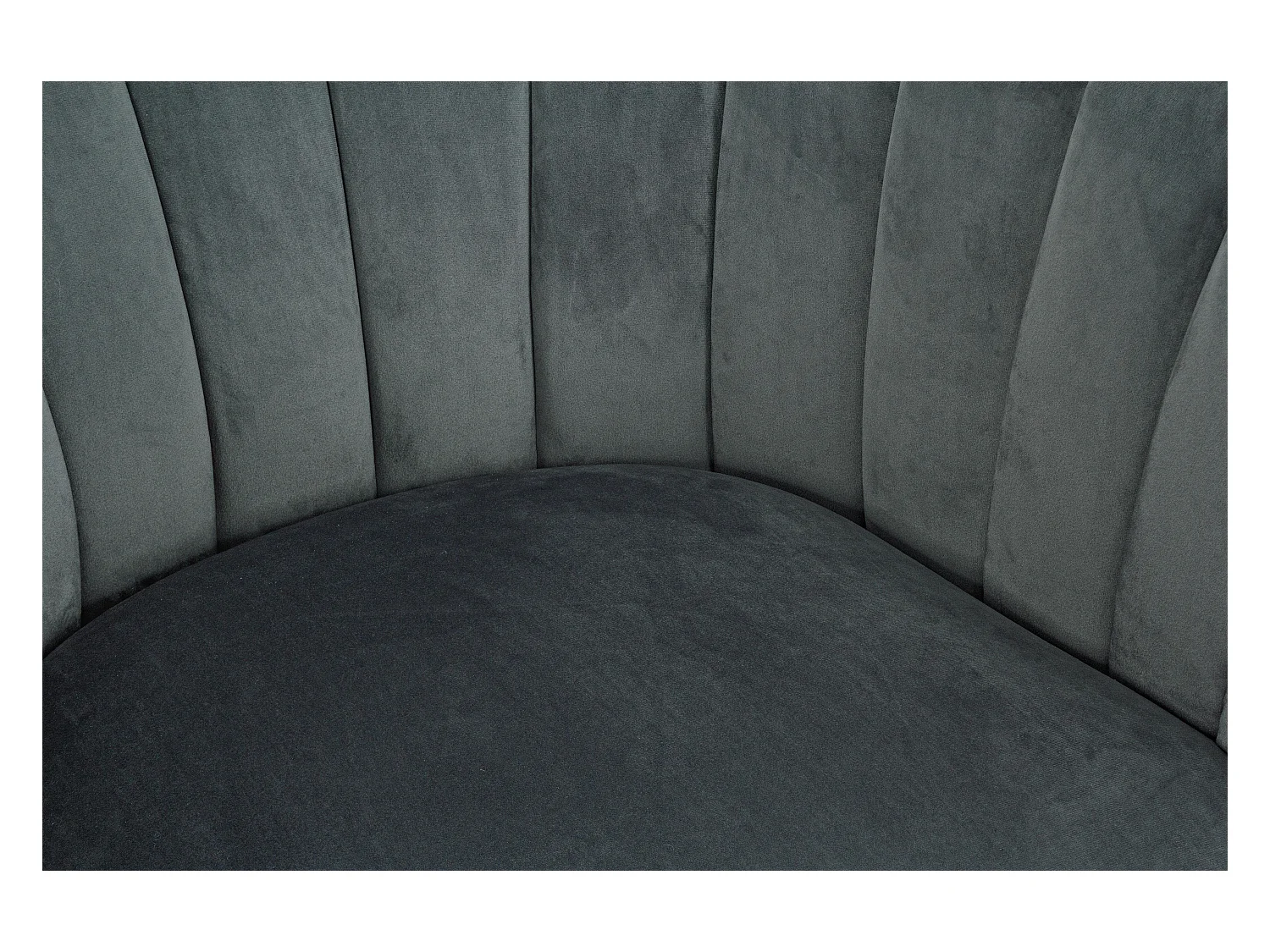 Fauteuil en polyester gris foncé et pieds en acier noir Avi
