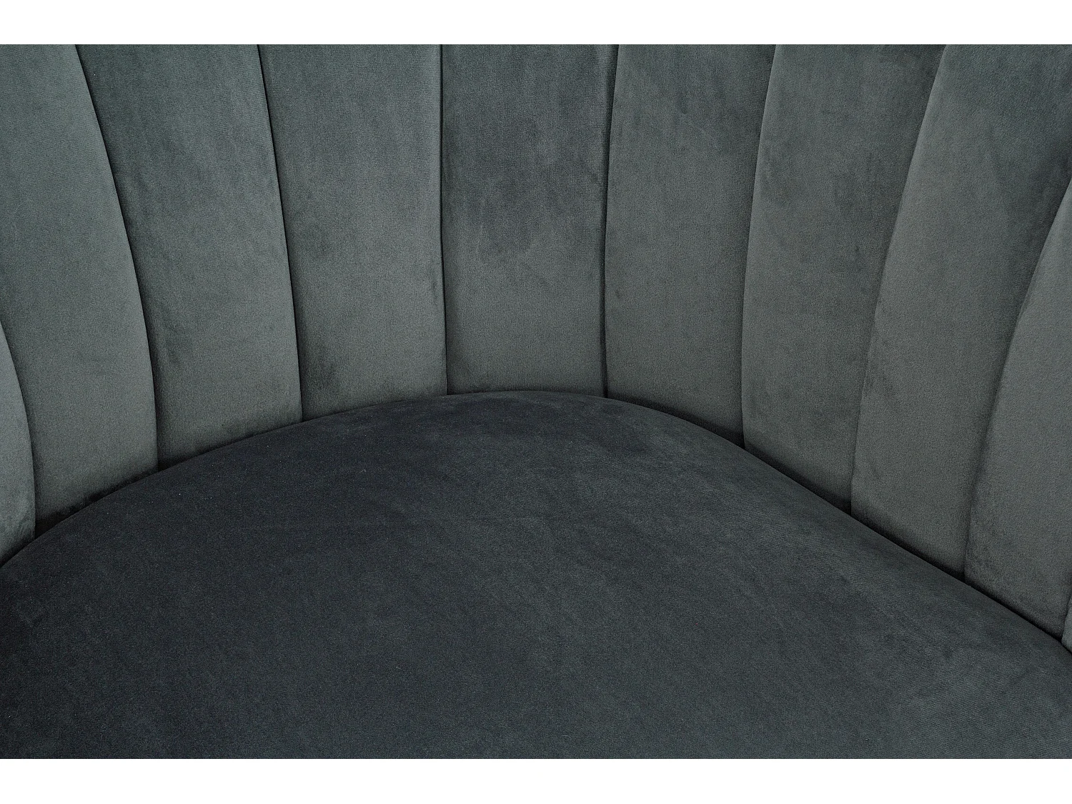 Fauteuil en polyester gris foncé et pieds en acier noir Avi