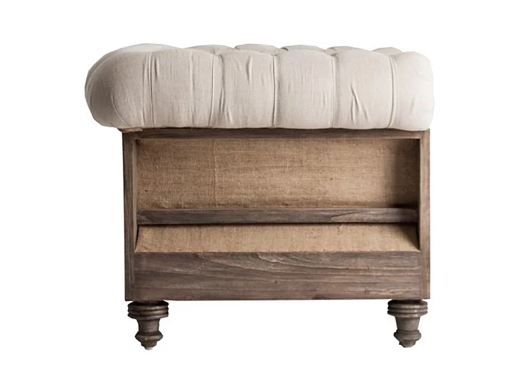 Sillón ancho Nothi de tela beige y madera tropical clara envejecida