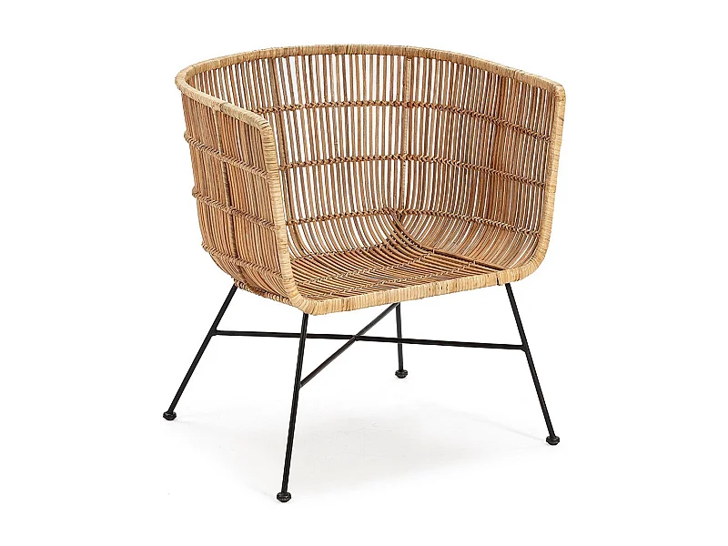 Sally natuurlijke rieten fauteuil en zwart metalen poten