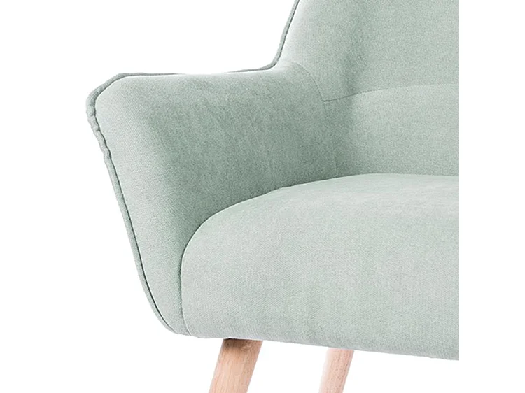 Fauteuil velours avec pieds légèrement en bois naturel Baky-Vert amande