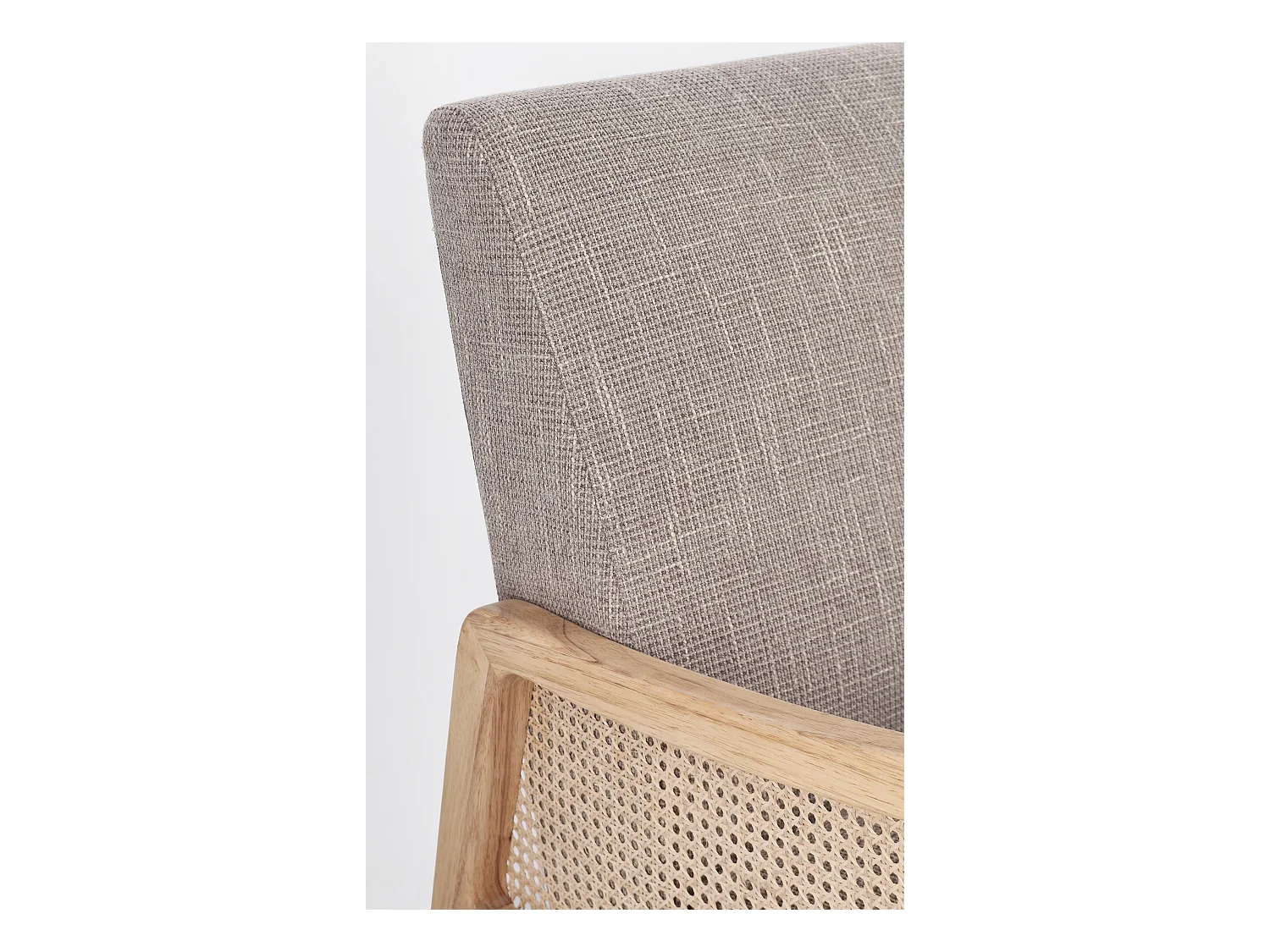 Fauteuil en bois de pin et rotin assise tissu gris Denvar 68cm