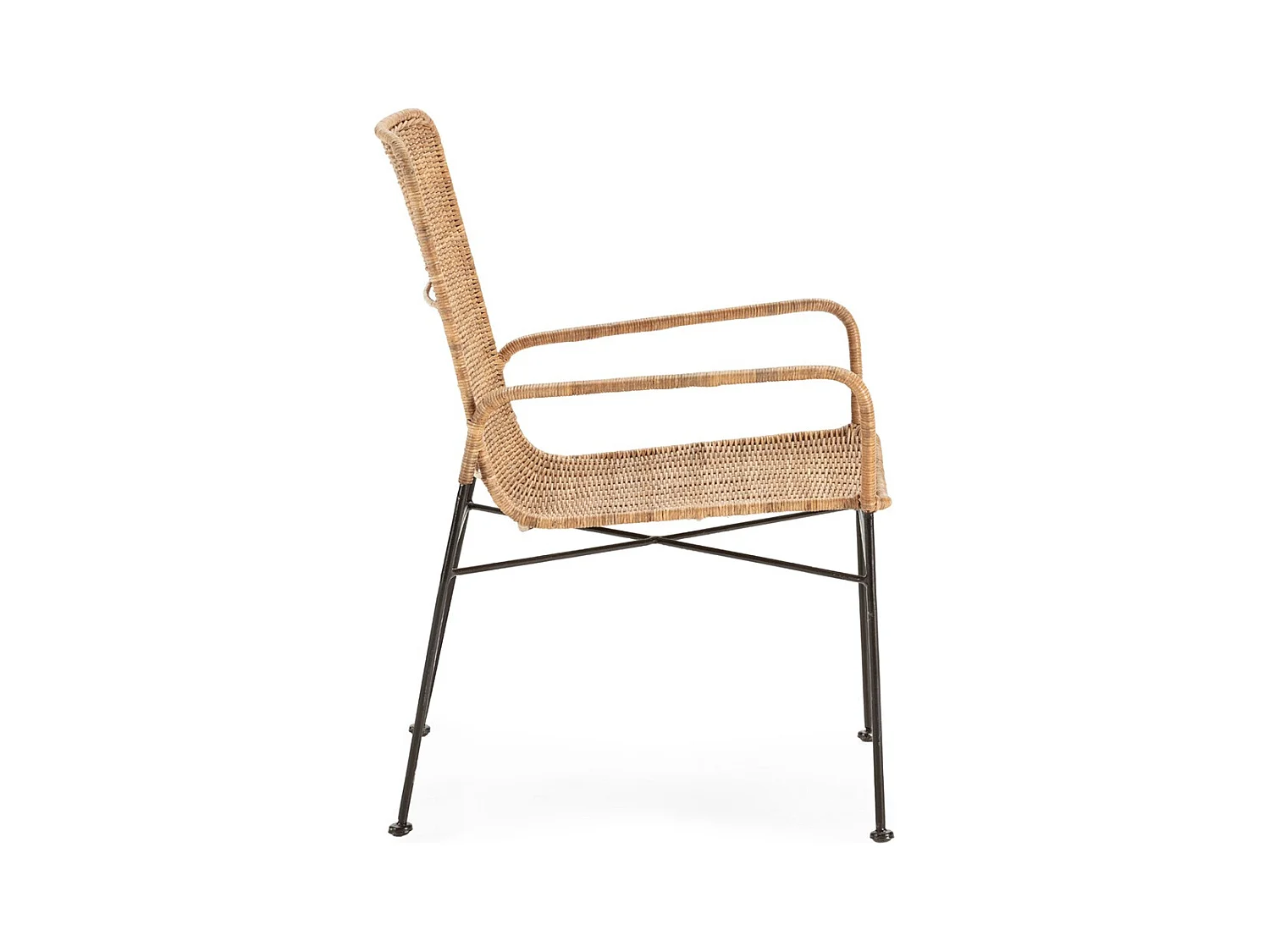 DRIZO design fauteuil in natuurlijk riet met zwarte metalen poten – binnen en buiten