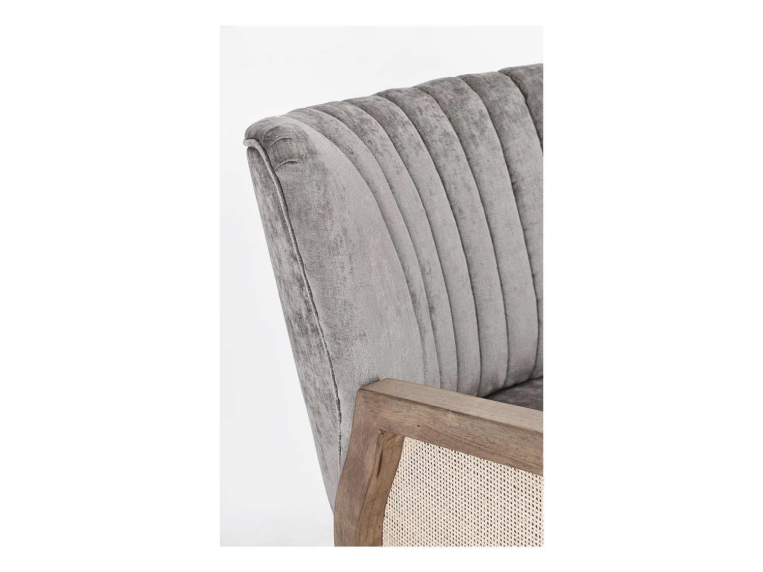 Fauteuil en bois naturel et rotin assise velours gris Rucha 64cm