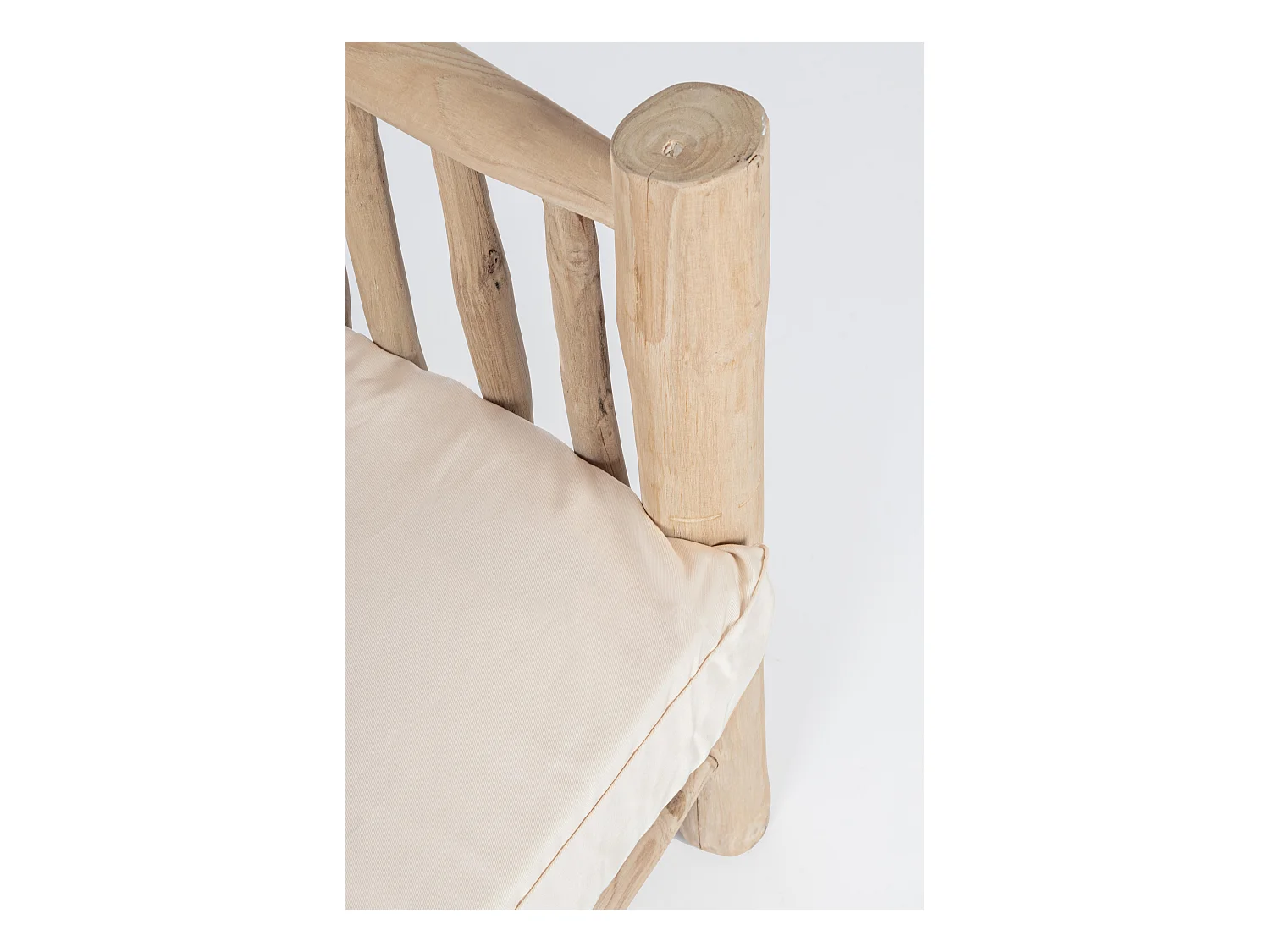 Fauteuil en bois teck naturel avec coussin blanc Sary