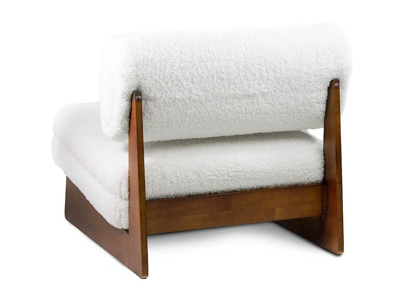 Fauteuil design en laine à bouclettes blanc cassé et bois de pin marron Orika