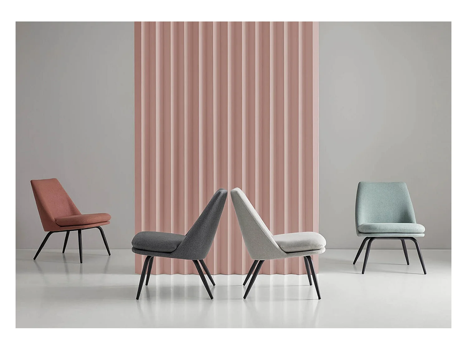 Fauteuil Mory - Confort moderne en tissu avec pieds métal noir-Vert céladon