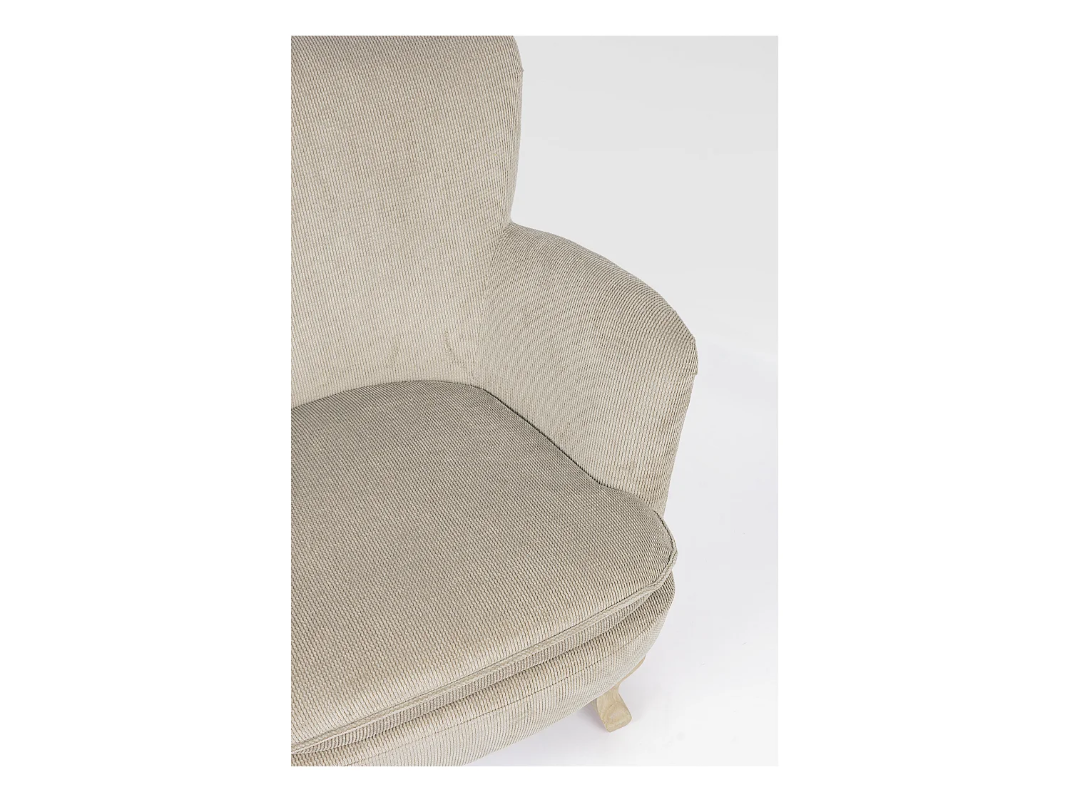 Fauteuil tissu doux tourterelle et pieds en bois de sapin Kania 72cm