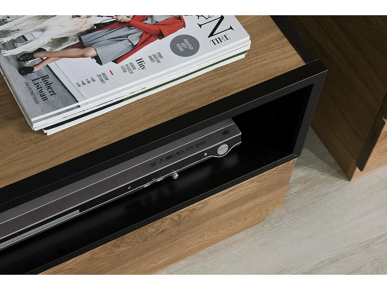 Mueble TV en madera de roble miel y acero negro Mazora 170 cm