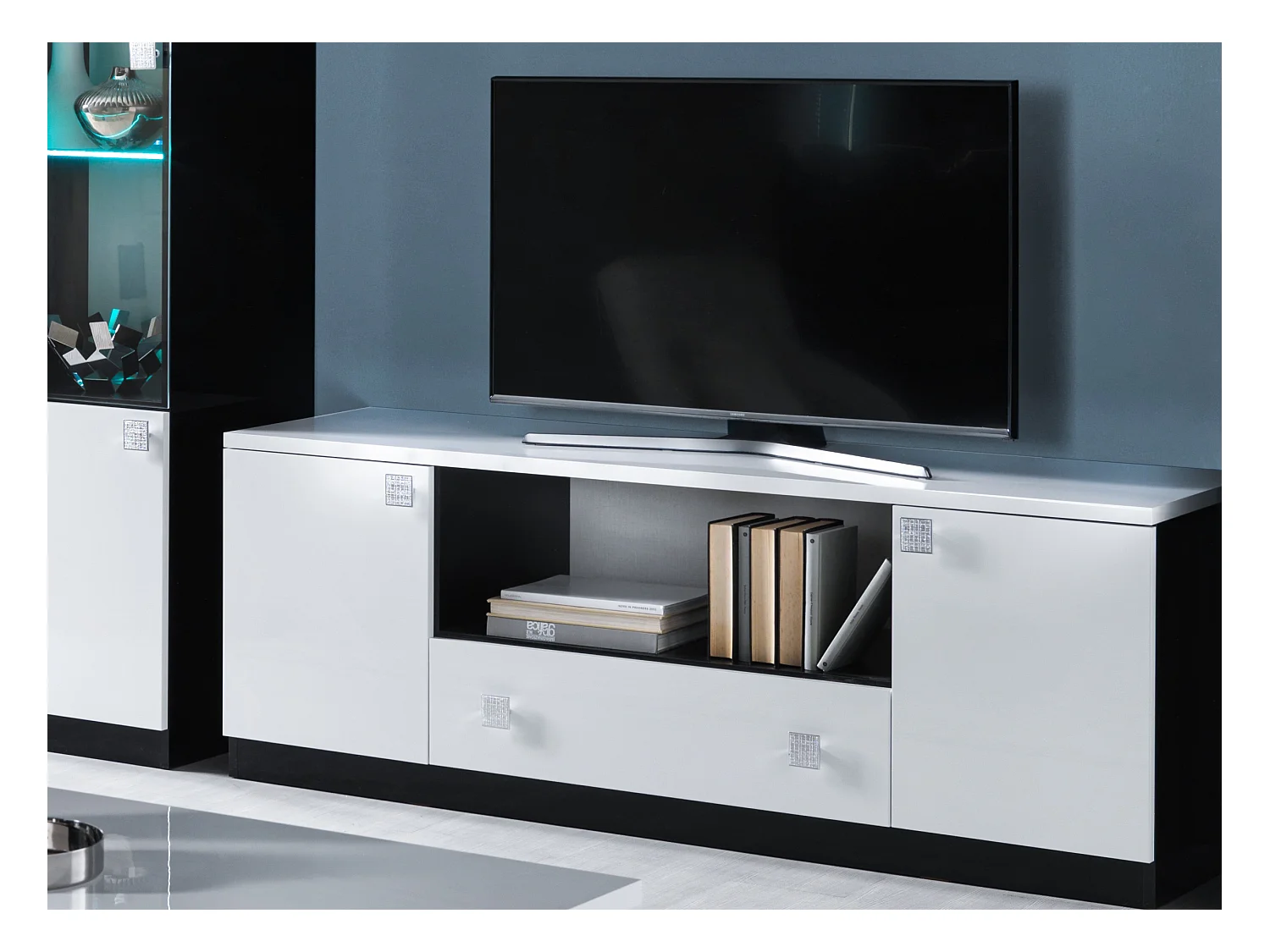 Meuble TV bois blanc et noir vernis laqué brillant Bilia 165cm