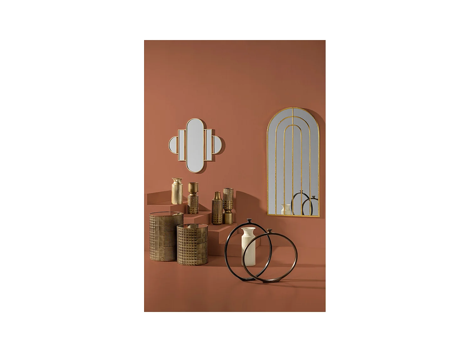Miroir mural en métal doré TOKA – L 72 x H 150cm