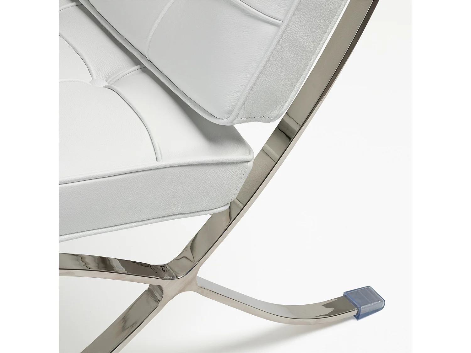 Fauteuil capitonné cuir blanc Barka