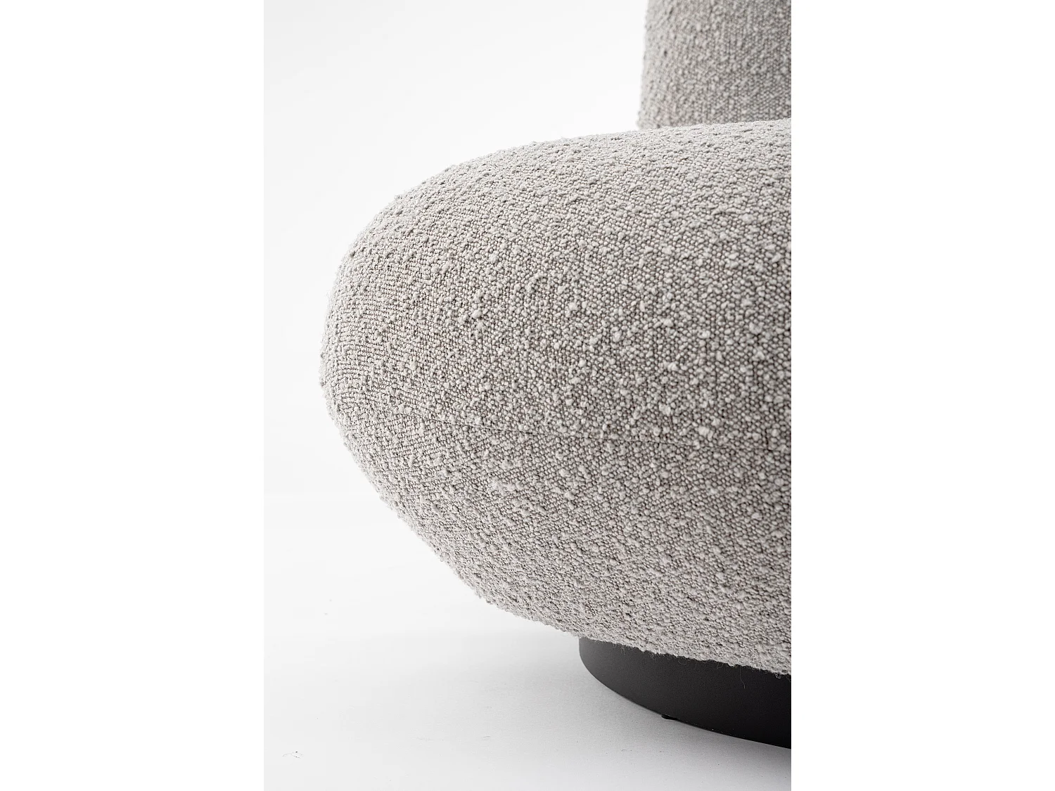 Fauteuil design pivotant tissu doux bouclé gris et pieds acier noir MAGGY