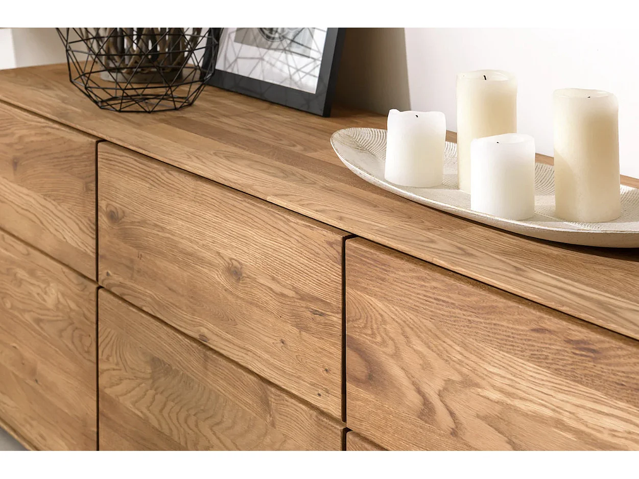 Aparador bajo en madera maciza de roble 3 puertas Inka 172 cm