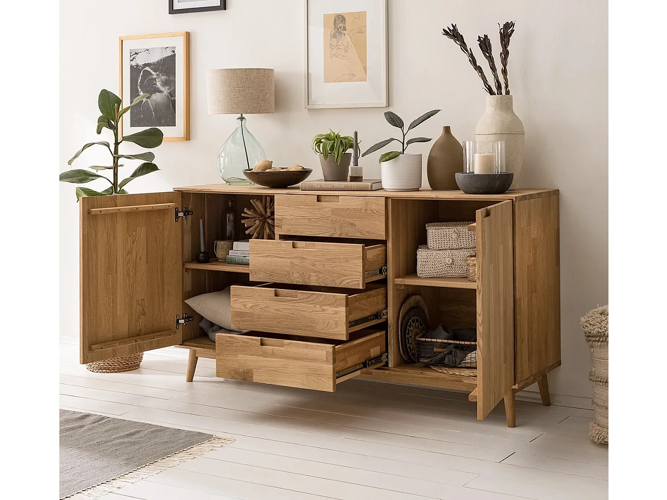 Aparador Kundy madera maciza de roble 2 puertas 4 cajones 160 cm