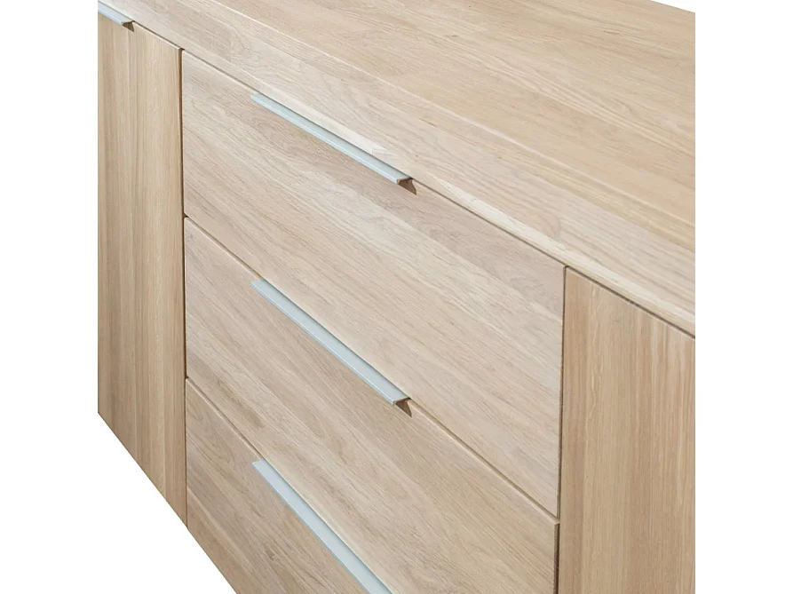 Aparador Nordo roble macizo blanqueado 2 puertas 3 cajones 228 cm