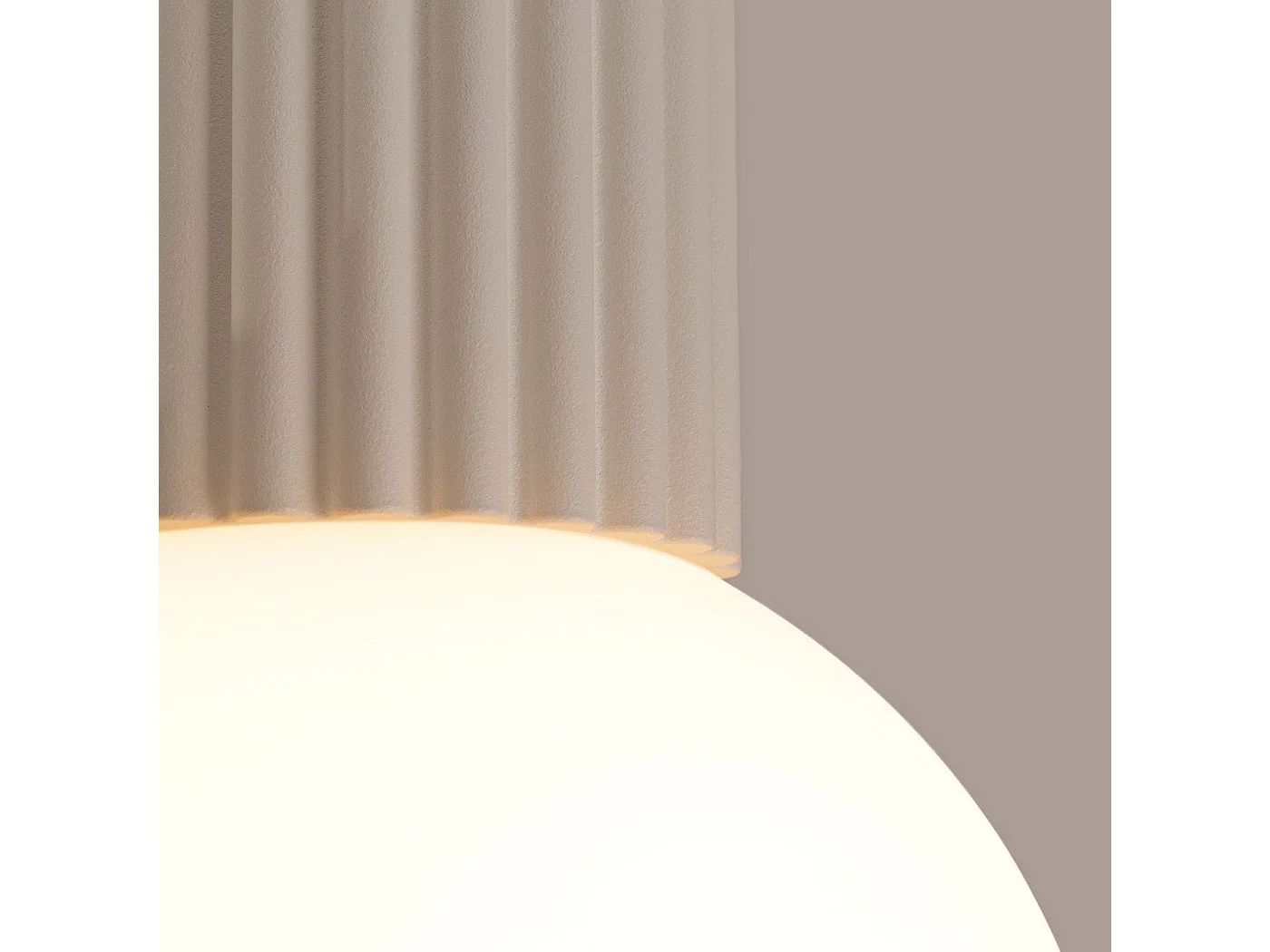 Plafonnier Orbis beige IP44