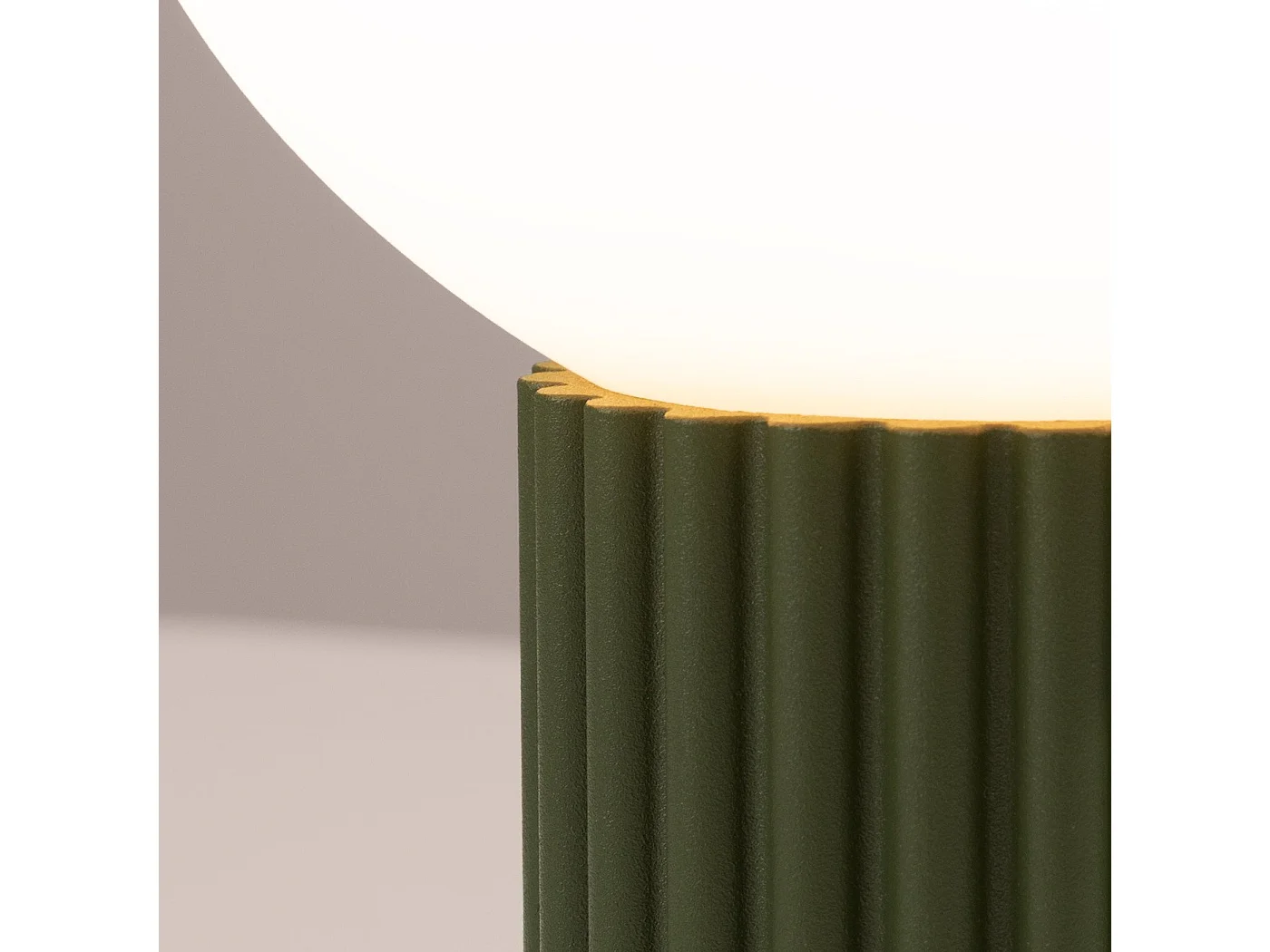 Lampe à poser Orbis vert olive